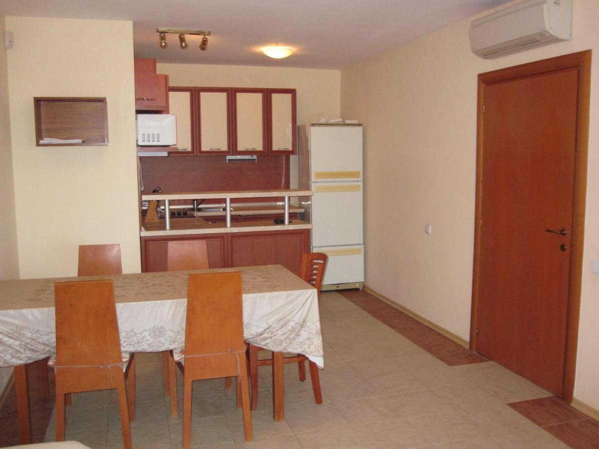 Byala Palace Apartments Exterior photo