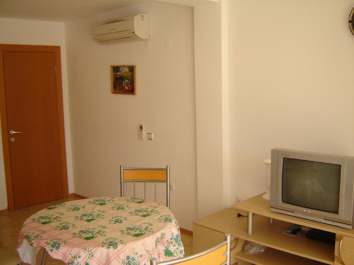 Byala Palace Apartments Exterior photo