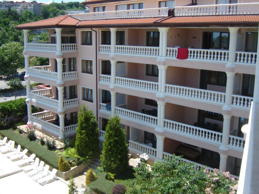 Byala Palace Apartments Exterior photo