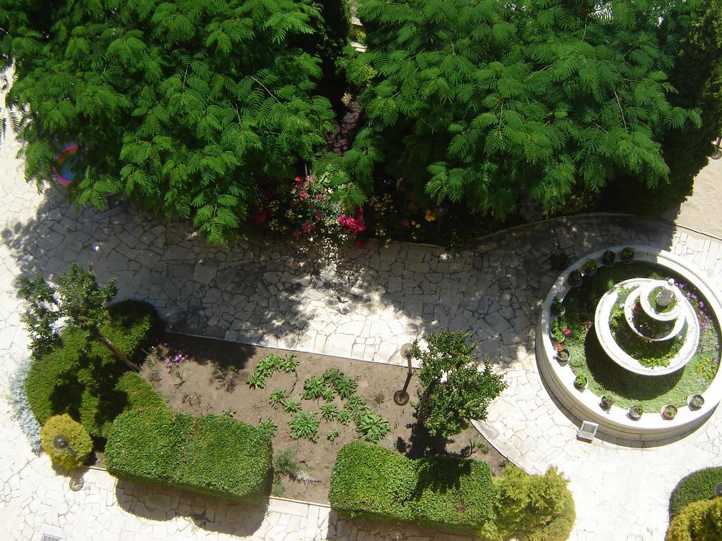 Byala Palace Apartments Exterior photo