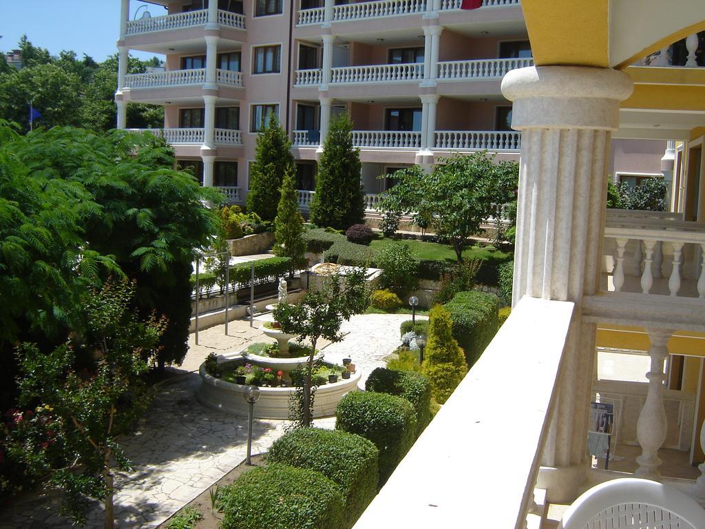 Byala Palace Apartments Exterior photo