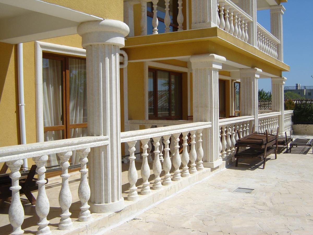 Byala Palace Apartments Exterior photo