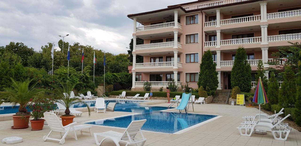 Byala Palace Apartments Exterior photo