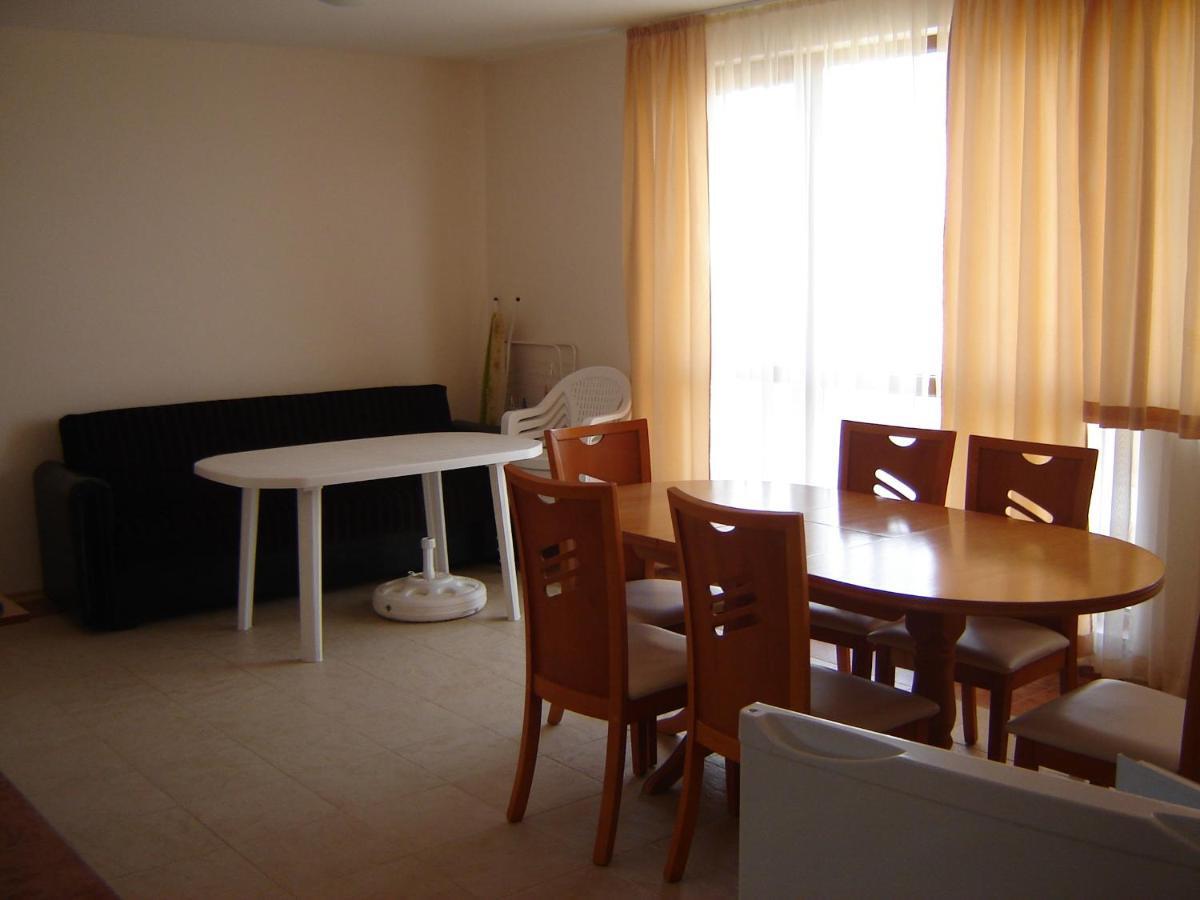 Byala Palace Apartments Exterior photo