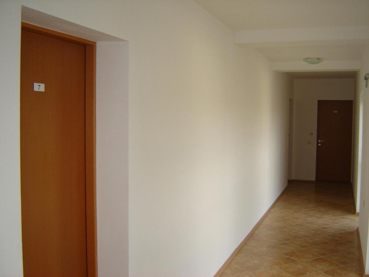 Byala Palace Apartments Exterior photo