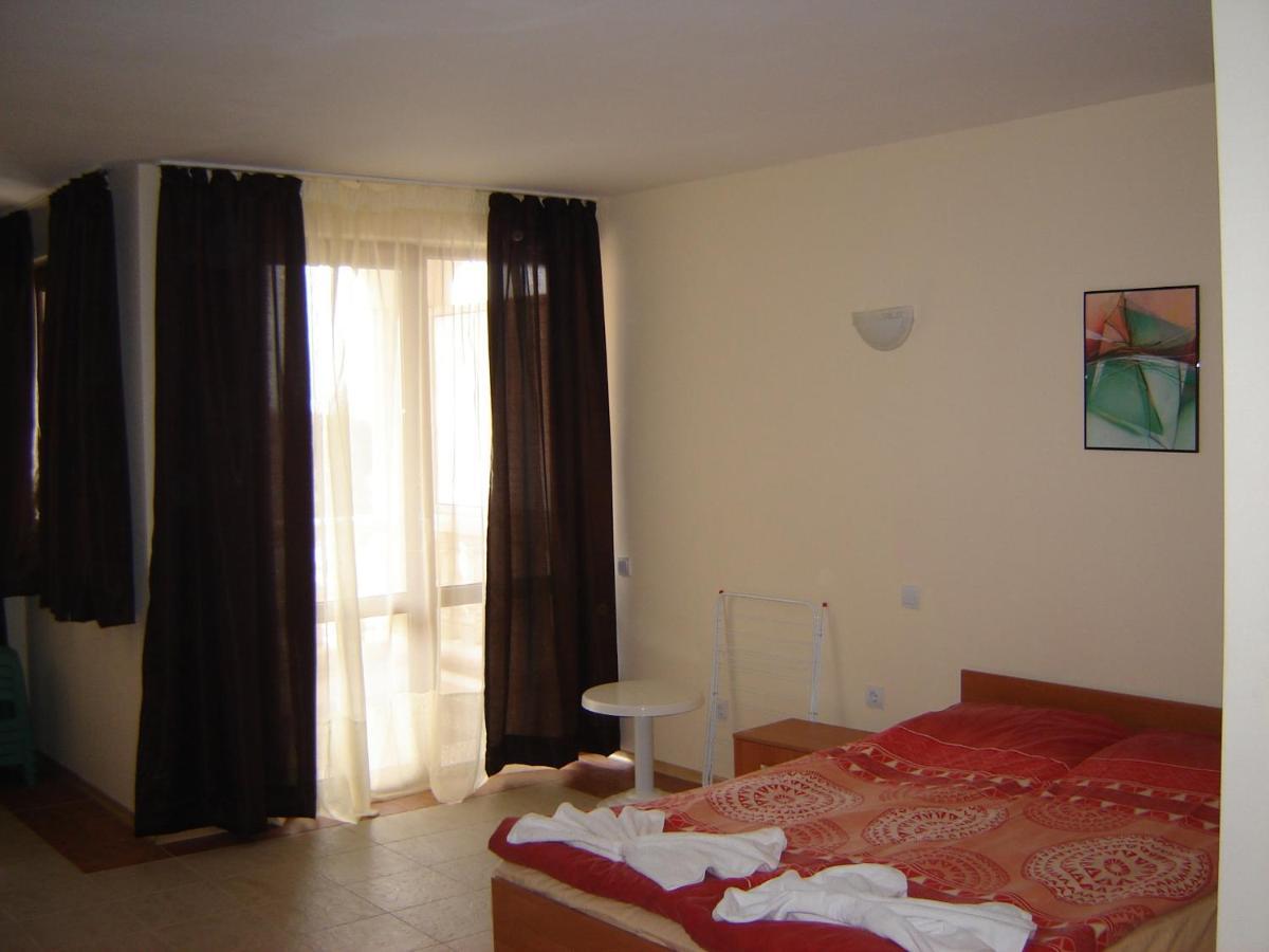 Byala Palace Apartments Exterior photo
